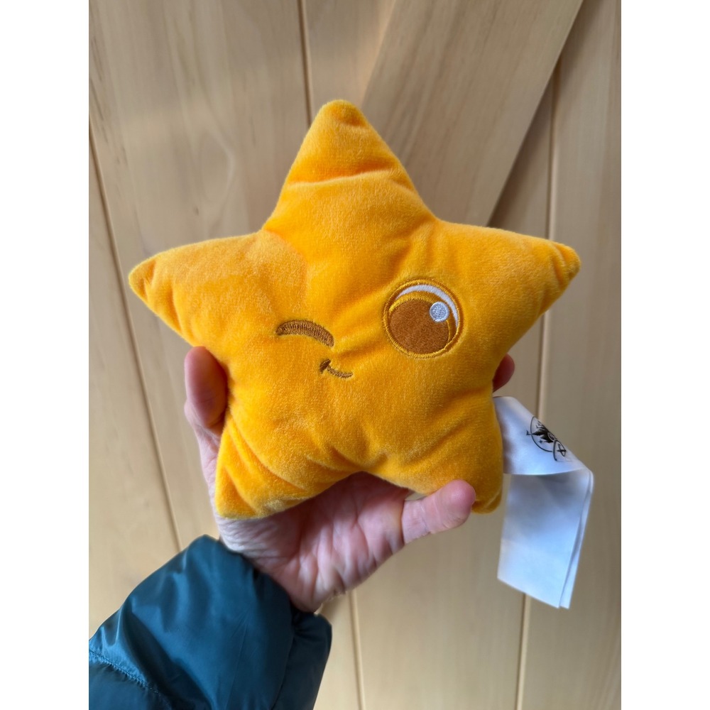 Disney Parks Pixar Pier Star Plush Yellow Winking‎ Face Toy California Adventure